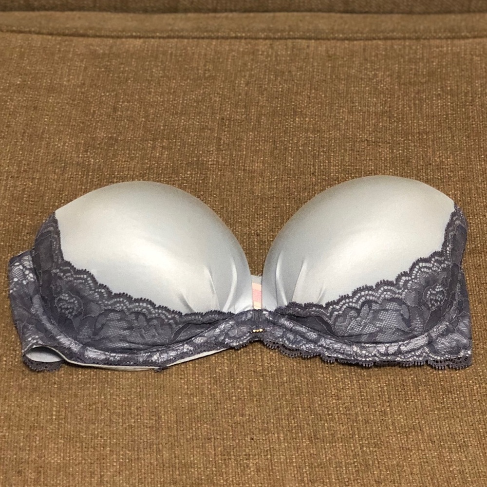 Fabulous by Victoria’s Secret strapless bra